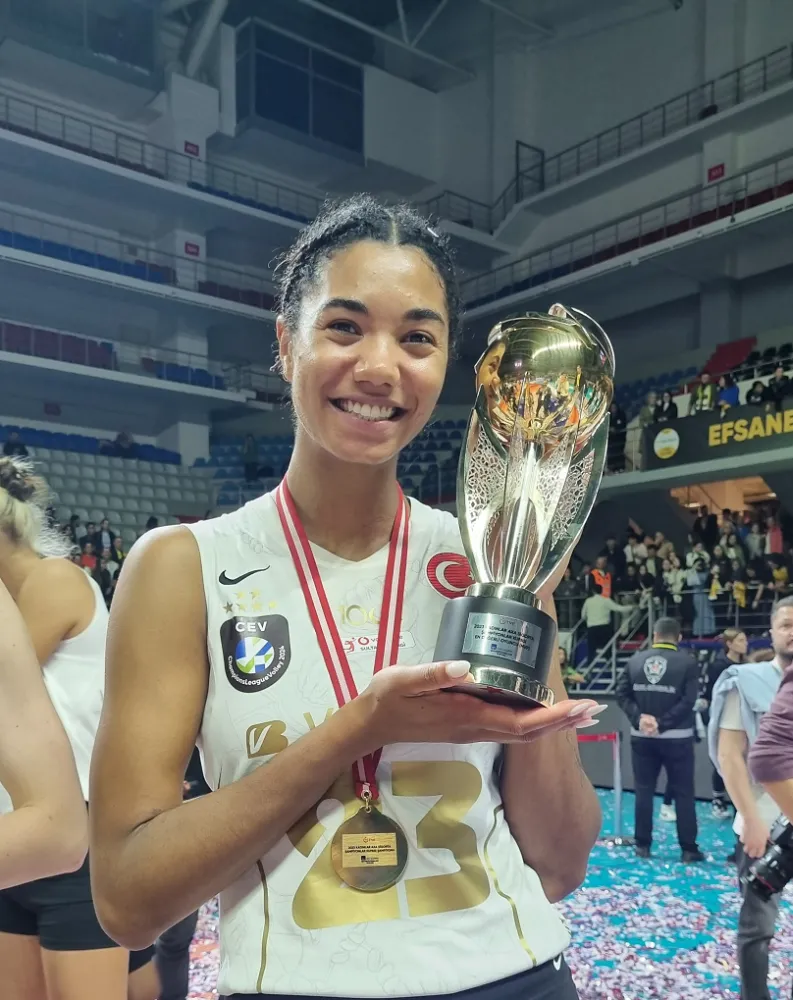 VakıfBank sezonu Şampiyonlar Kupası’yla açtı