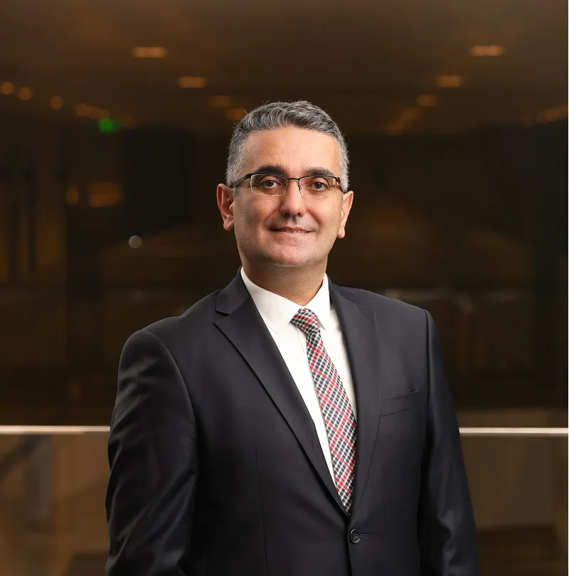 KÂMİL KOÇ TEKNOLOJİ ALANINDAK SON YENİLİĞİ OLAN MULTİMEDYA UYGULAMASINI HİZMETE ALDI
