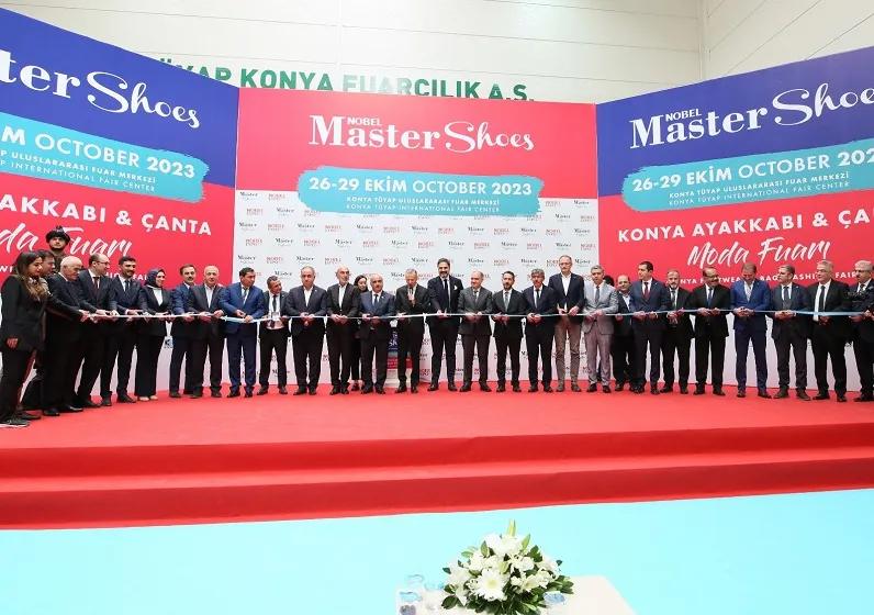 52 ÜLKEDEN SATIN ALMACI KONYA MASTER SHOES’TA