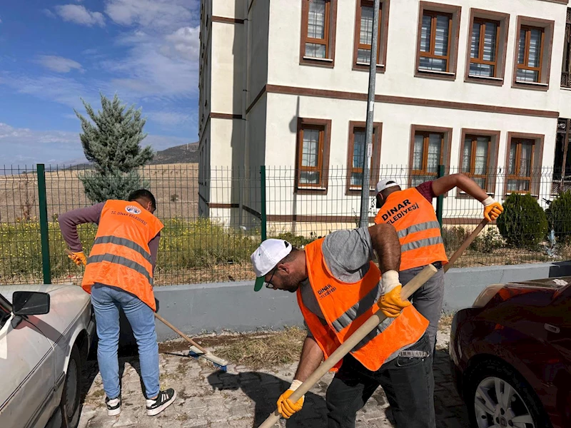 Dinar’ın Her Noktasında Temizlik Çalışmaları Sürüyor