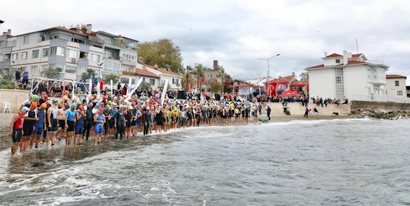 MUDANYA TRİATLONU’NA REKOR KATILIM