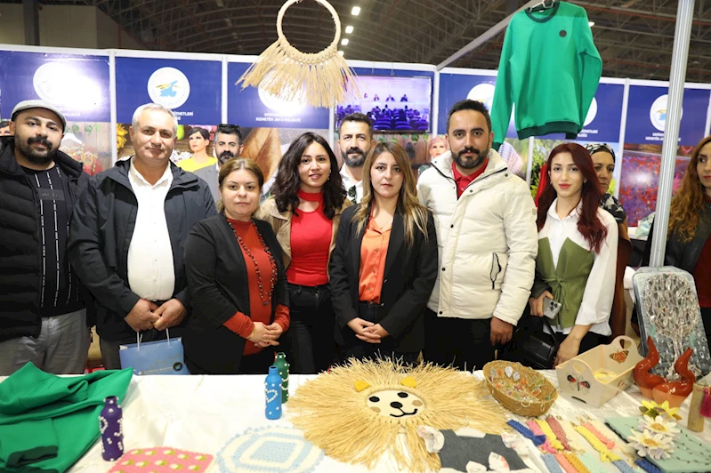 Eşbaşkanımız Canan Uzunay Van Expo Fuarı’nı ziyaret etti