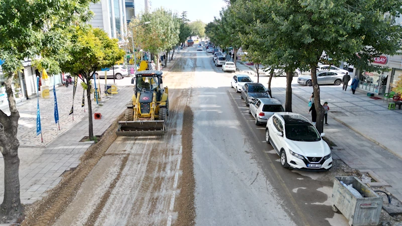 NECİP FAZIL KISAKÜREK CADDESİ YENİLENİYOR