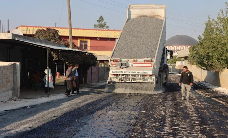 Altyapısı Tamamlanan Yollara Sathi Kaplama Yapıldı