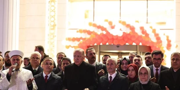 Türkiye´nin İkinci Büyük Kütüphanesi´ni Cumhurbaşkanı Erdoğan Açtı