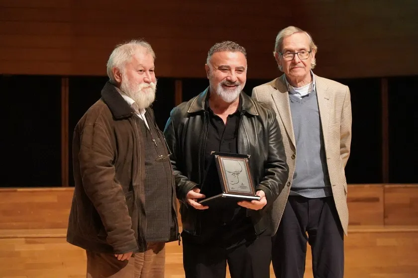 İzmir Uluslararası Mizah Festivali başladı