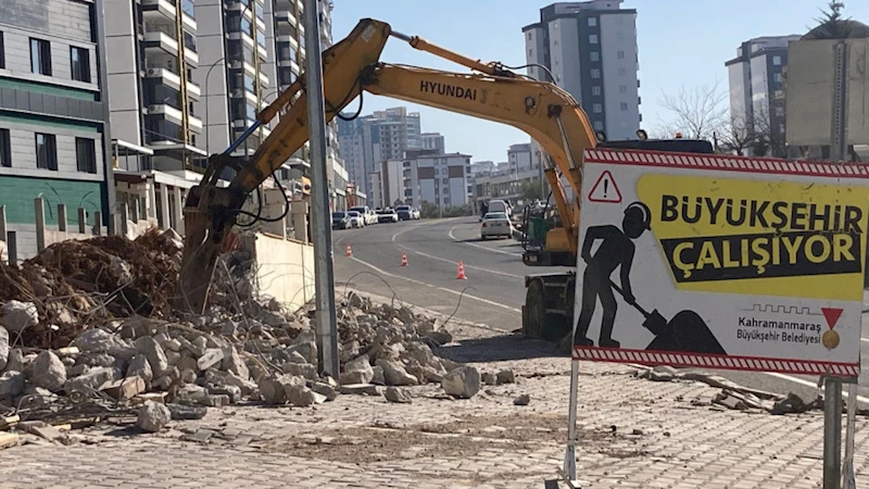 Büyükşehir, Yürüyüş Yollarında Konfor ve Güvenliği Sağlıyor