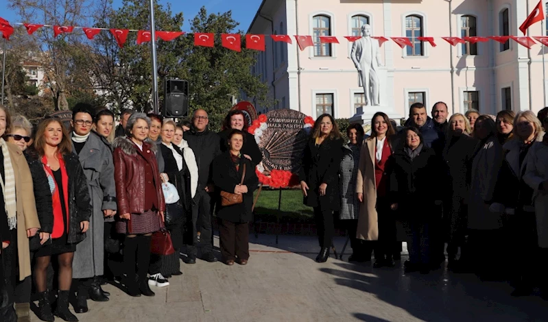 KADINLARIN SEÇME SEÇİLME HAKKI KAZANMASININ 90. YILI KUTLANDI