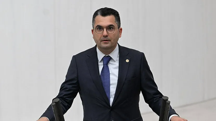  Burak Dalgın, “Dünyada ilk 100’e giremeyen internet hızımızla bilgi çağını nasıl yakalayacağız?”