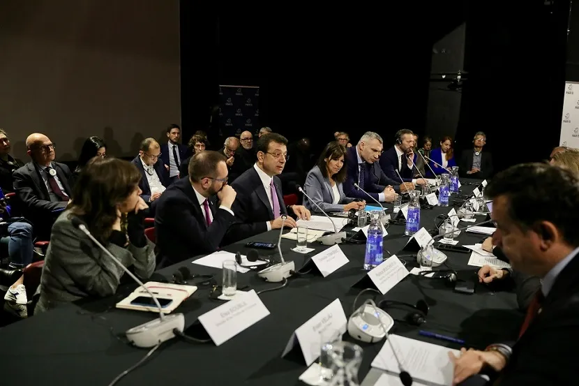 AVRUPA BELEDİYE BAŞKANLARI ZİRVESİ’NDE KONUŞTU