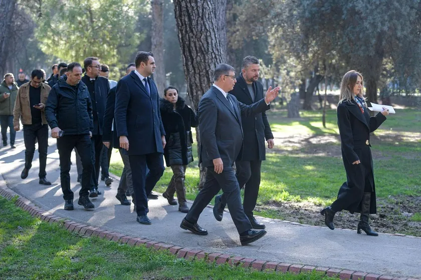 Başkan Tugay Buca’nın sorunları için sahada 