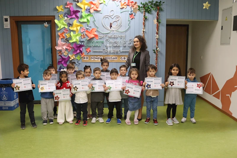 İZMİT BELEDİYESİ ÇINAR ÇOCUK EVLERİNDE KARNE HEYECANI YAŞANDI