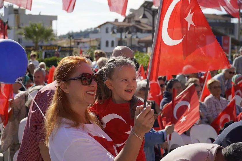 “Cumhuriyet Her Yerde”