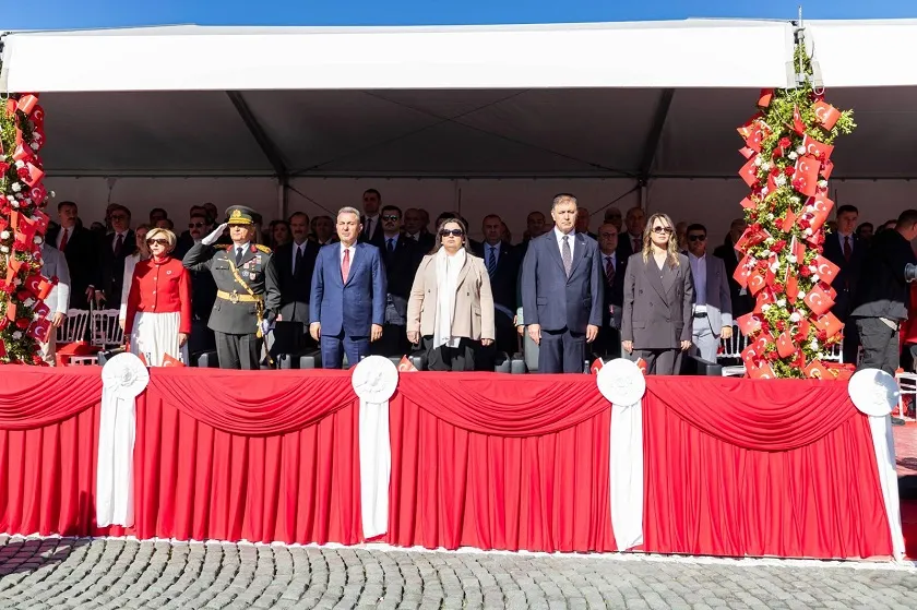 Başkan Tugay: Kimse bu ülkeyi demokrasiden uzaklaştırmaya kalkmasın