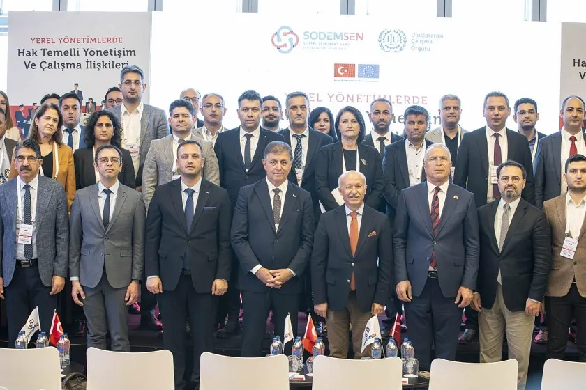 Başkan Tugay: Makam odalarını kaldırıyoruz