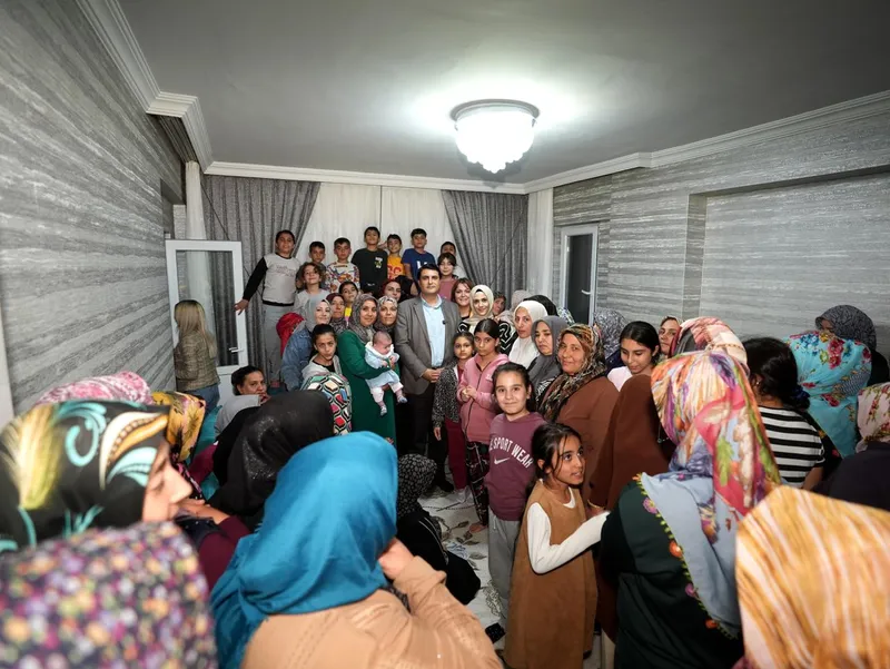 Şehitkamil Belediye Başkanı Yılmaz Mahalle Ziyaretlerinde Vatandaşlarla Buluştu