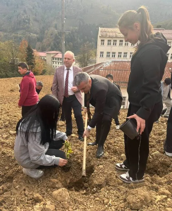 Yomra Belediye Başkanı Bıyık, Özdil Mahallesi