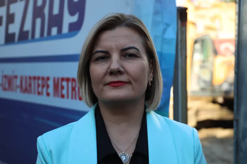 İzmit Belediye Başkanı Mevlana Kültür Merkezi