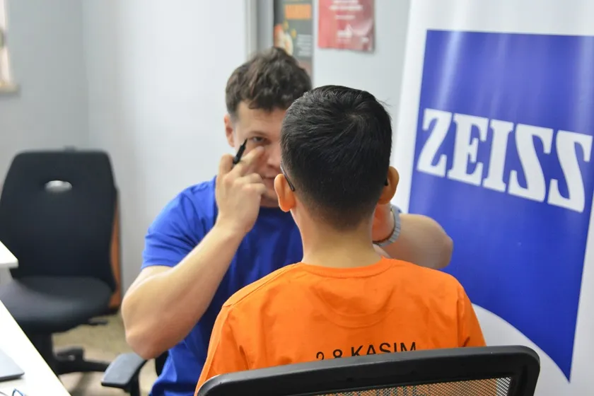 ZEISS TÜRKİYE’DEN EĞİTİMDE FIRSAT EŞİTLİĞİ İÇİN “DAHA NET BİR GELECEK” ADIMI