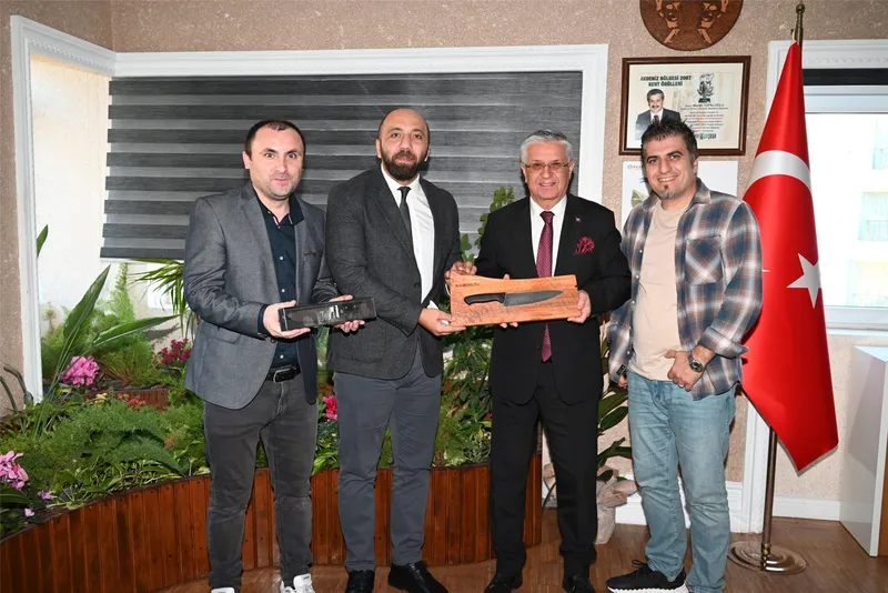 Akdeniz Üniversitesi Göynük MYO Yöneticilerinden Kemer Belediye Başkanı