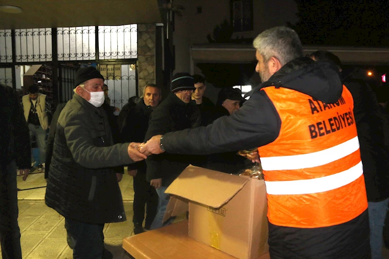 Atakum Belediyesinden kandil simidi ikramı