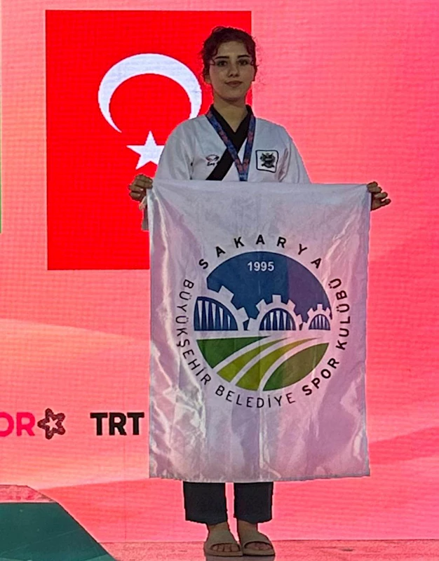 Büyükşehir’in sporcusu uluslararası şampiyonada parladı