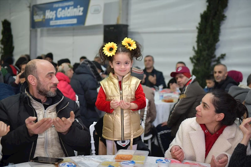 Binlerce Esenyurtlu Aynı Sofrada Buluştu