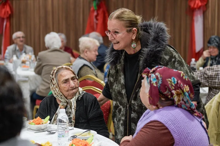 Huzurevinde iftar buluşması