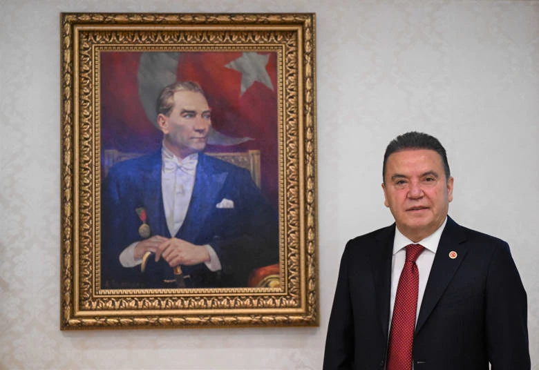BAŞKAN MUHİTTİN BÖCEK’İN 6 MART MESAJI