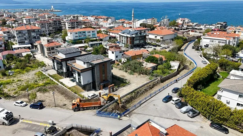 Körfezle buluşan derelerde temizlik harekâtı