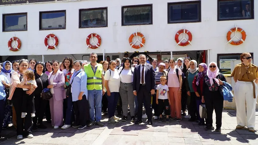 İzmir’de Dünya Çiftçiler Günü coşkusu