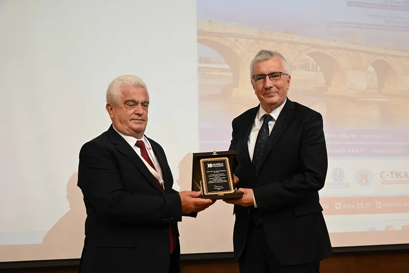 İstanbul Rumeli Üniversitesi, Uluslararası Sosyal Bilimler Kongresi’nde Akademik Gücüyle Öne Çıktı