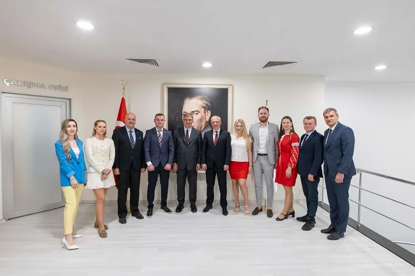 Başkan Tugay’ın diplomasi trafiği 