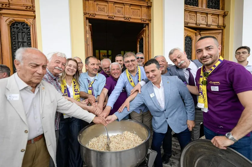 Başkan Tugay: Hepimizin İzmir