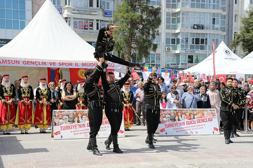Uluslararası Öğrenciler Kültür Buluşması Renkli Görüntülere Sahne Oldu