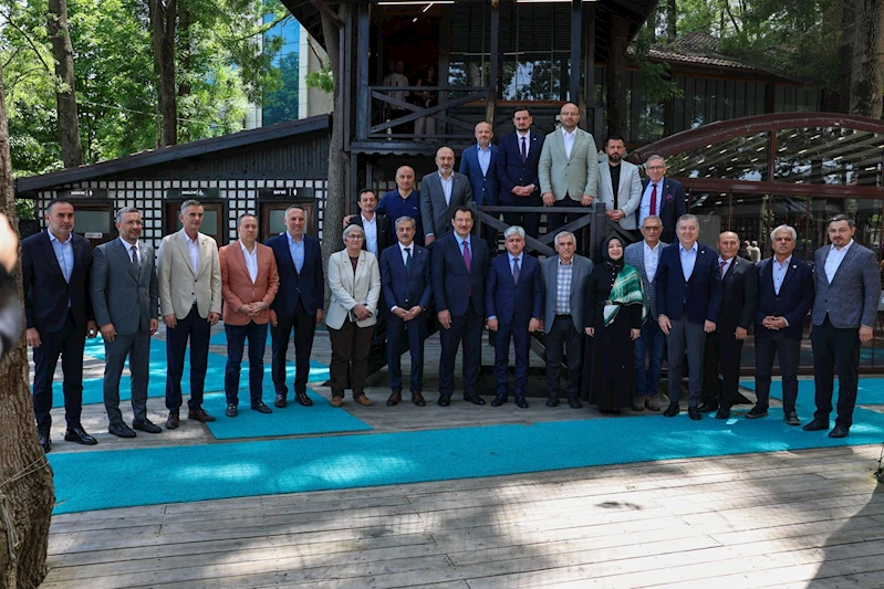 “Sakarya şehrin takımını hak ettiği yerlere taşıyacak güce de kabiliyete de sahiptir”