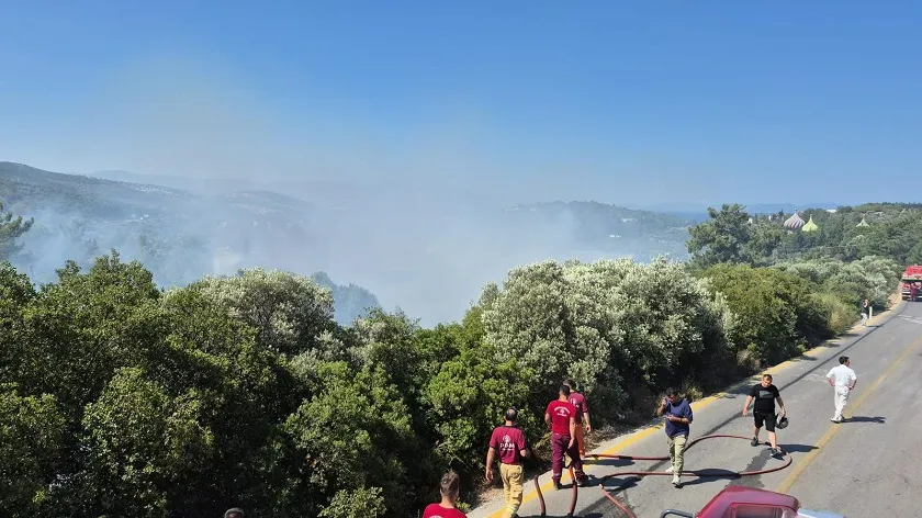 İzmir İtfaiyesi’nin çabalarıyla tüm yangınlar kontrol altına alındı 