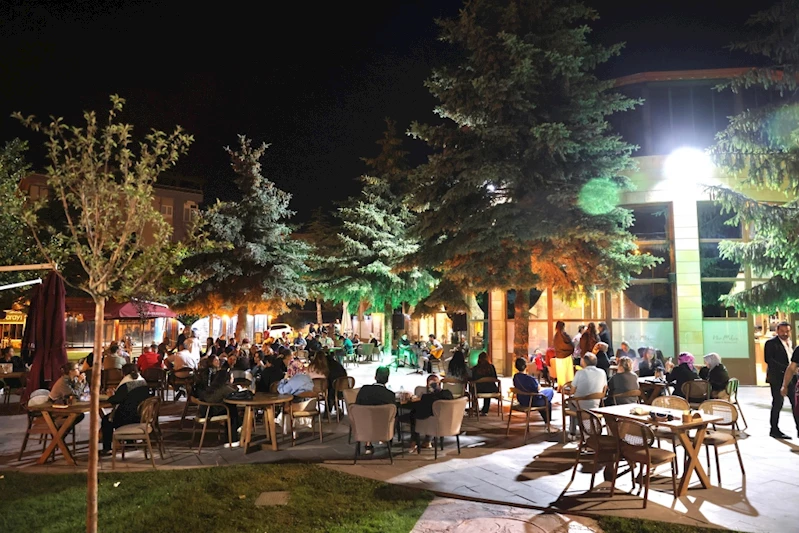 NevMekan’da Canlı Müzik Keyfi Yaşandı