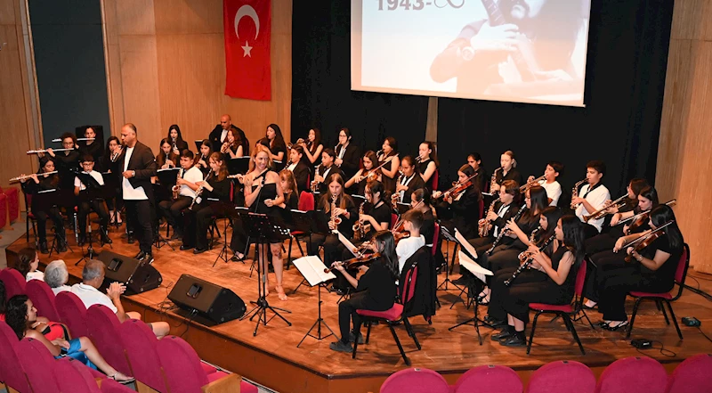 Dev orkestradan 