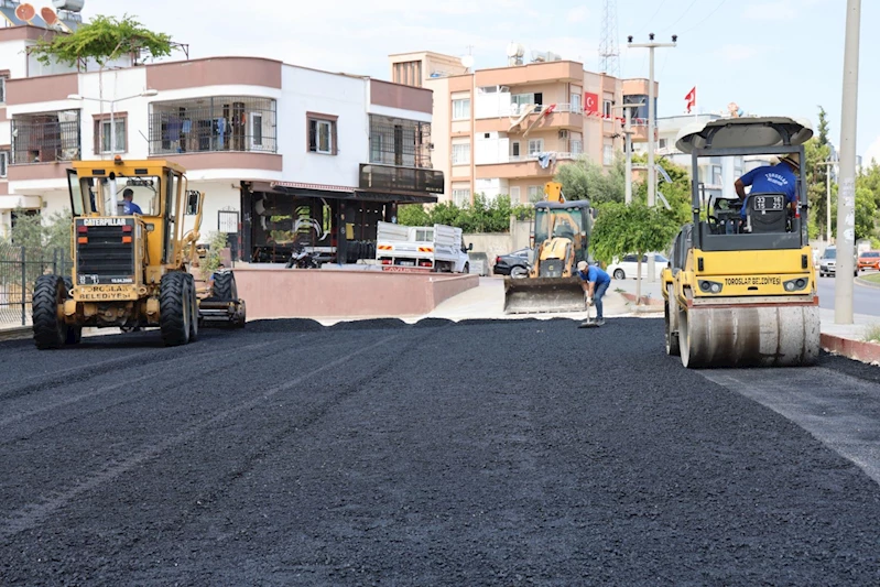 TOROSLAR’DA YOLLAR YENİLENİYOR