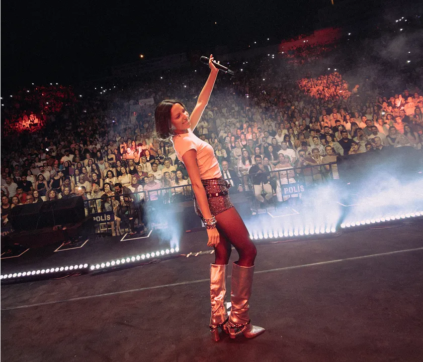 Zeynep Bastık’tan Konya’da Unutulmaz Konser