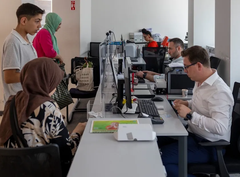 İzmirli annelerin arkasında Büyükşehir Belediyesi var