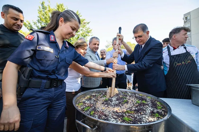Tugay: İzmir de asla mücadeleyi bırakmaz