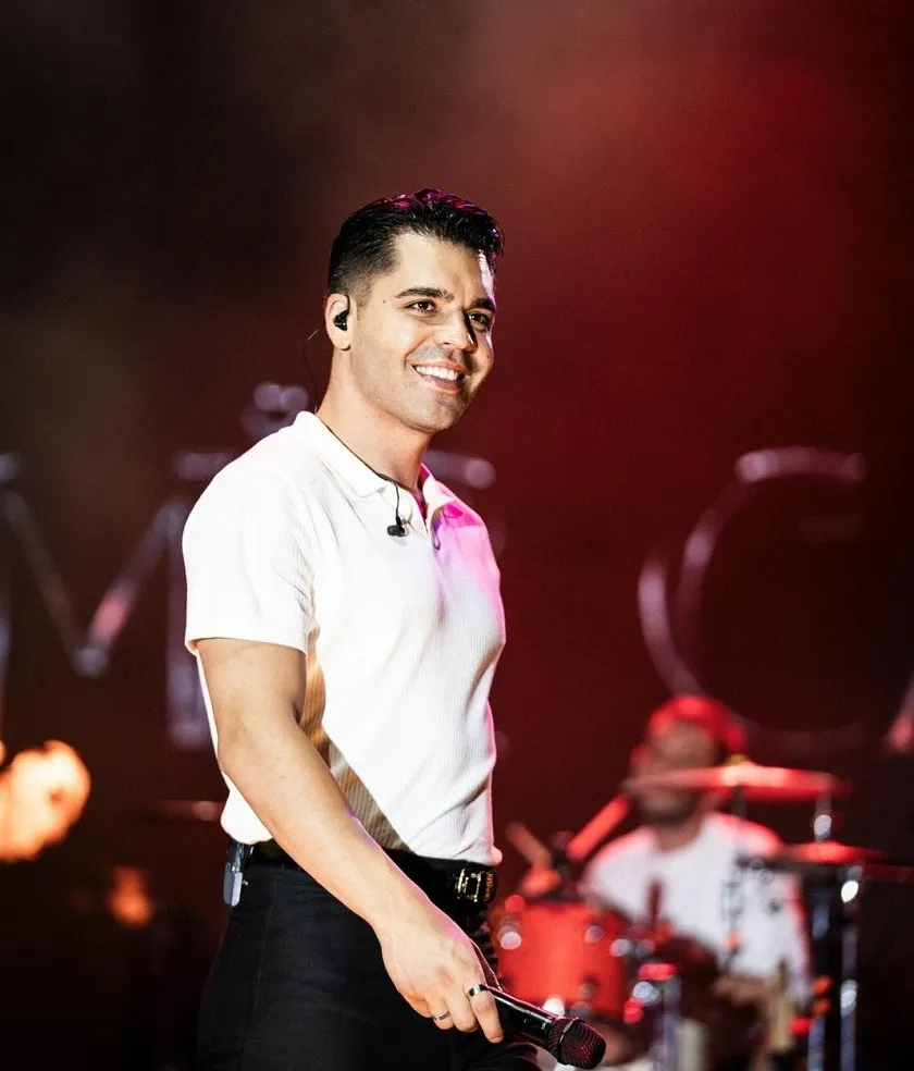 Emir Can İğrek’in Çeşme’den Yozgat’a Konser Maratonu