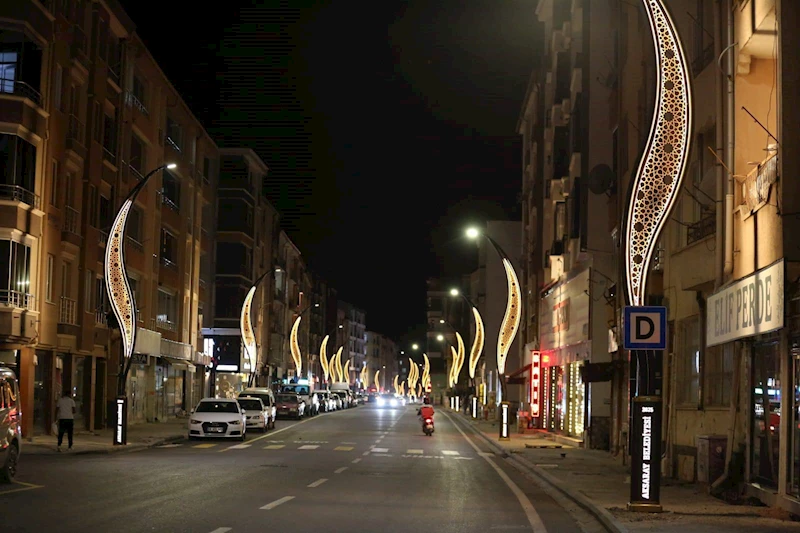 BÜYÜK BÖLCEK CADDESİ BAŞTAN SONA YENİLENDİ