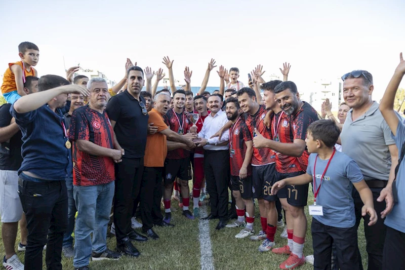 Büyükşehir’in Düzenlediği “30 Ağustos Ayvagediği- Fındıkpınarı Süper Kupa Finali”nde Şampiyon Ayvagediği Oldu